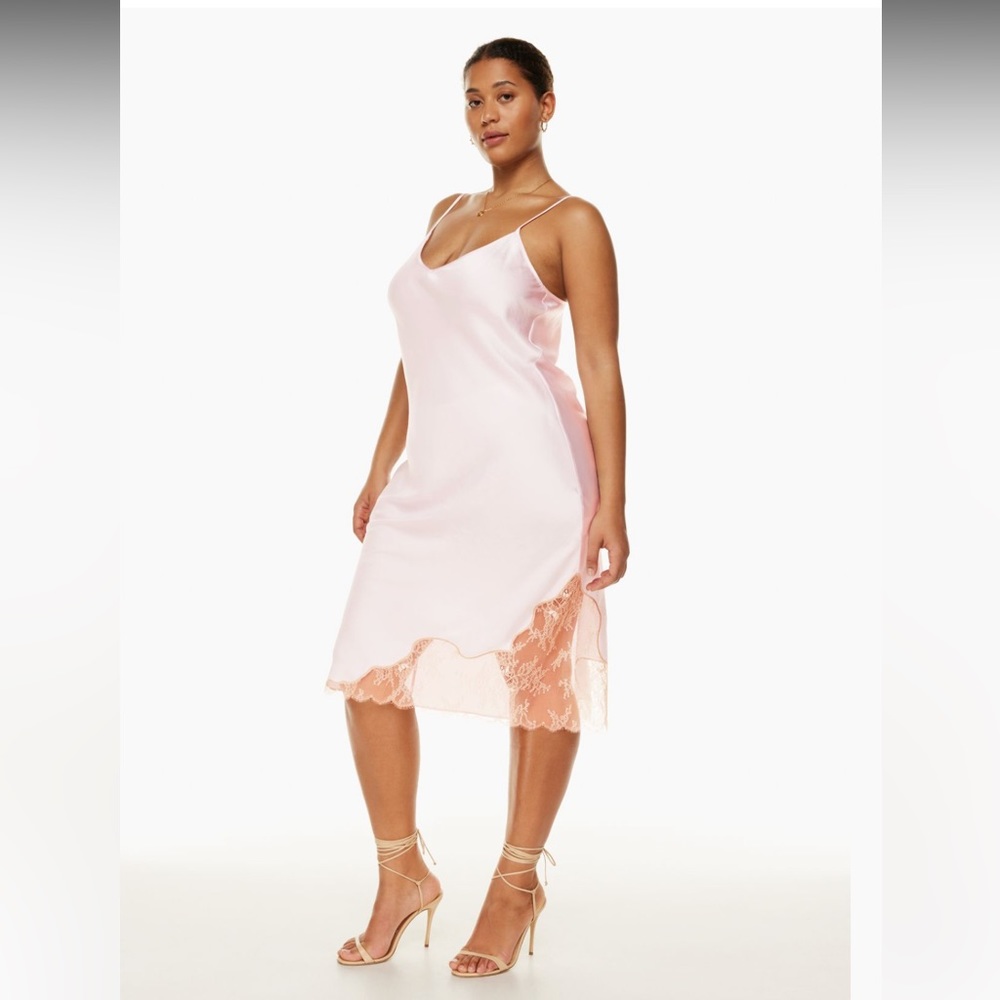 Sonnet Dress Aritzia